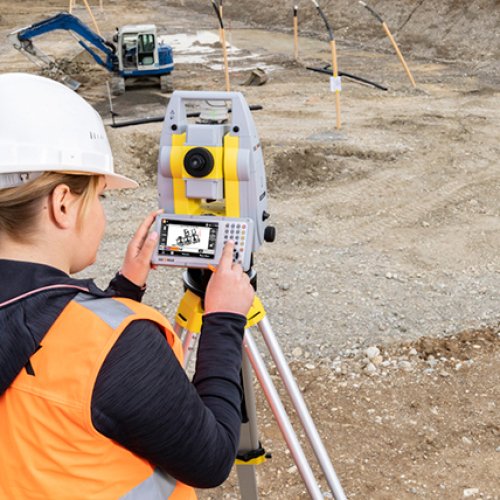 GeoMax Zoom95 Robotic Total Station (New) - Sale!
