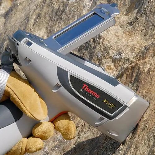 Thermo Scientific Niton XL3T GOLDD Plus XRF Analyzer (New) - Sale!